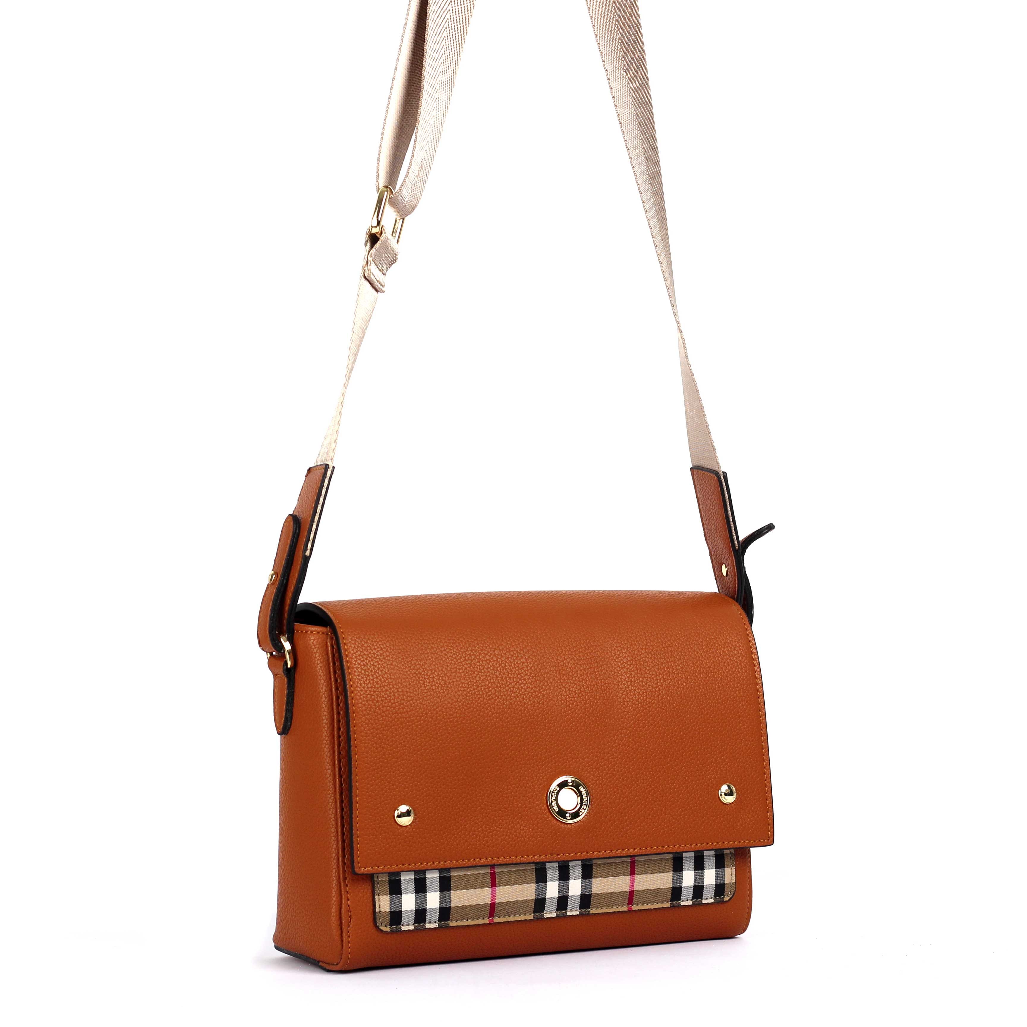 Ḅüŕḅệŕŕÿ Cross hand Bag Hippochi