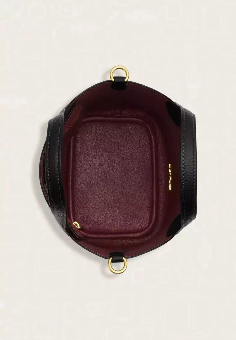 ϾΟΆϾΗ bucket Shoulder Bag In Signature Canvas Bags Hippochi