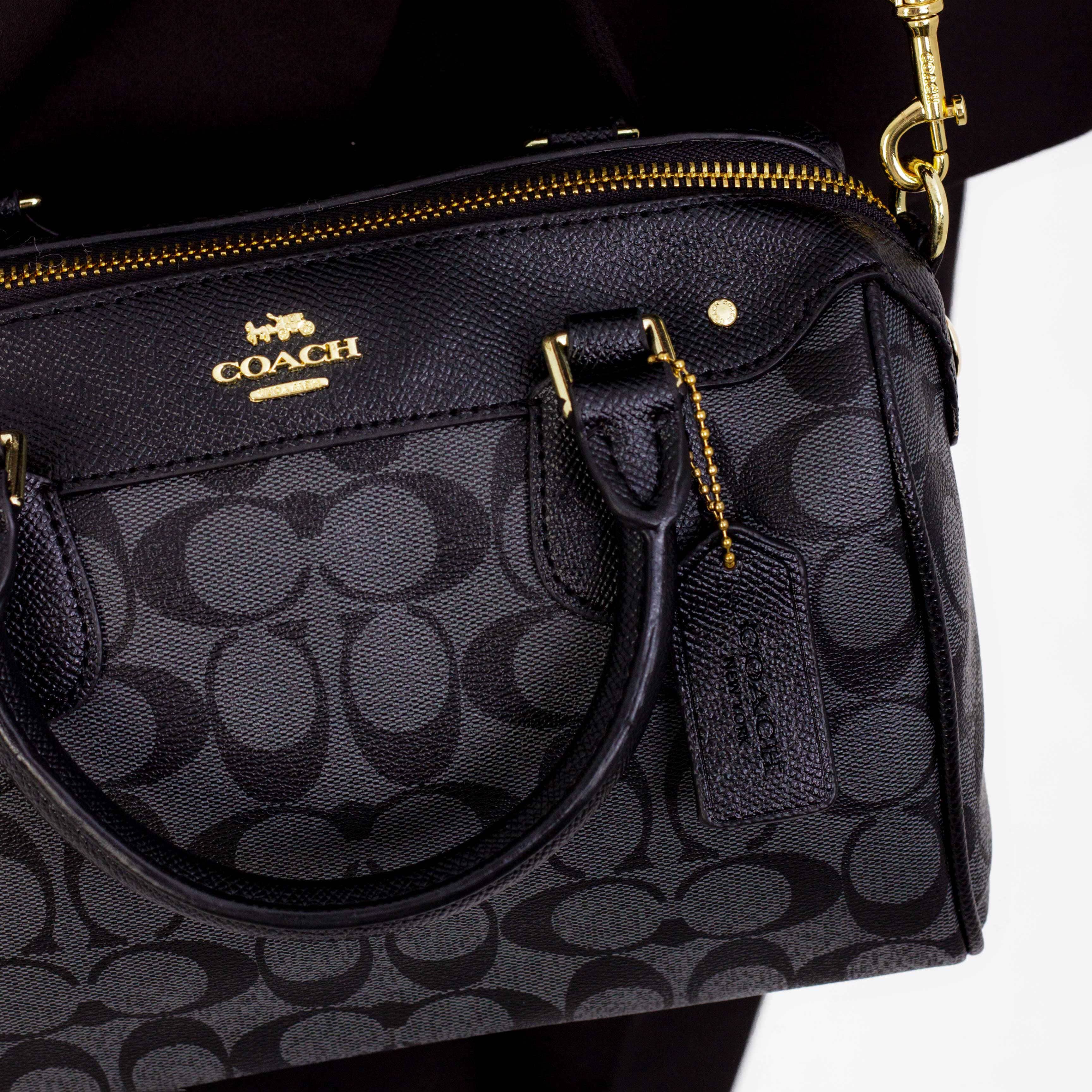 ϾΟΆϾΗ Medium Signature Bennett Satchel Hippochi