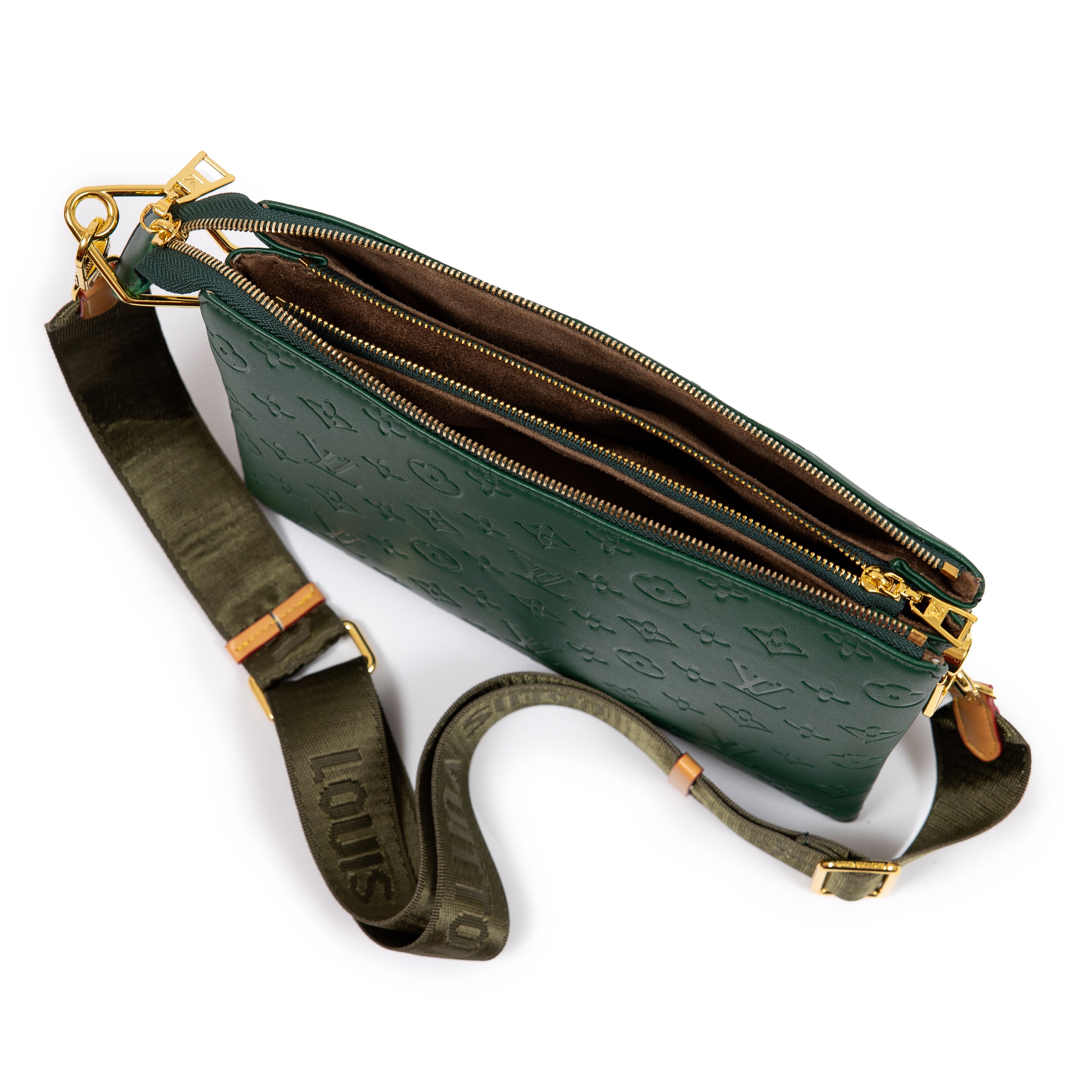 Ļ.Ѵ Coussin PM Hippochi