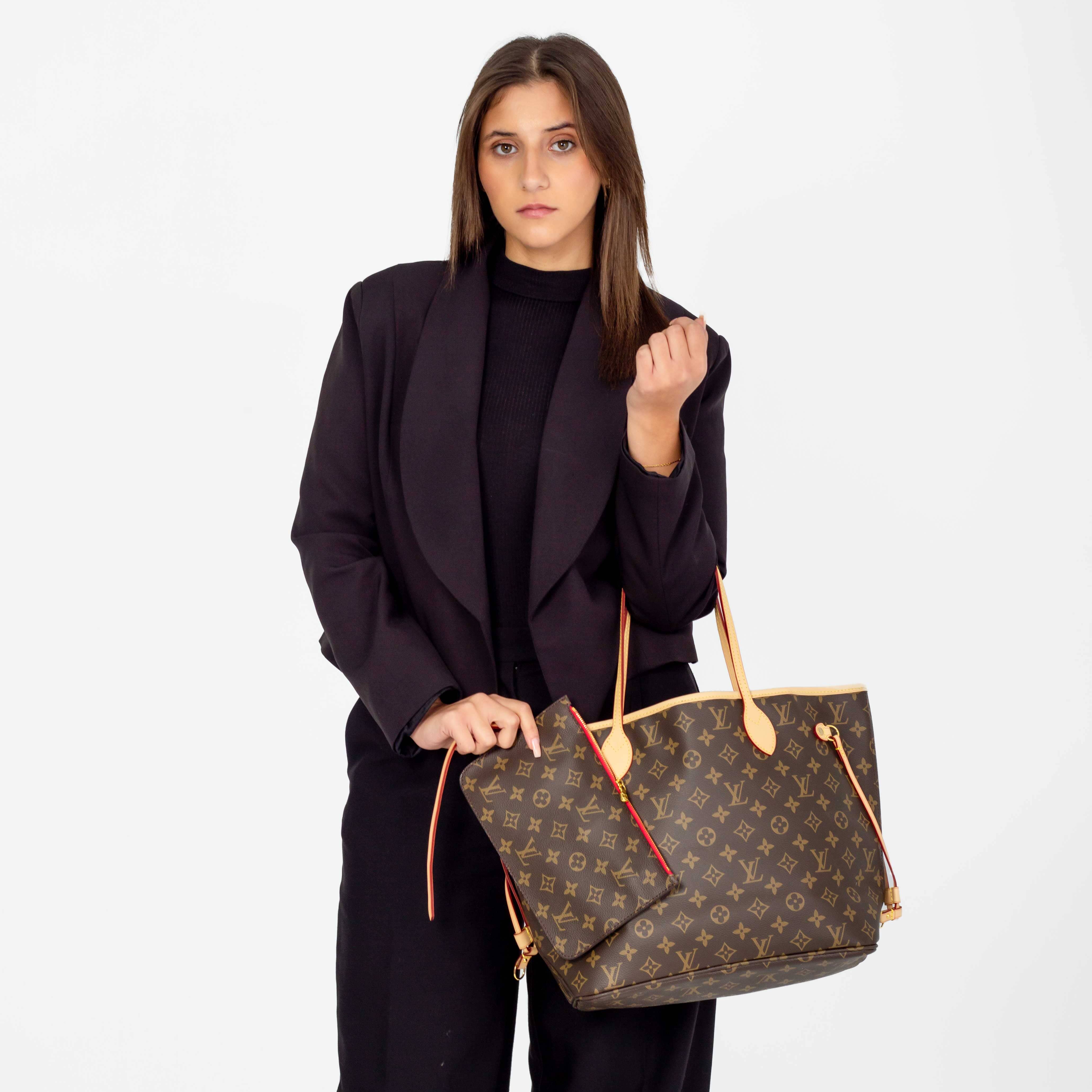 Ļ.Ѵ NEVERFULL Hippochi