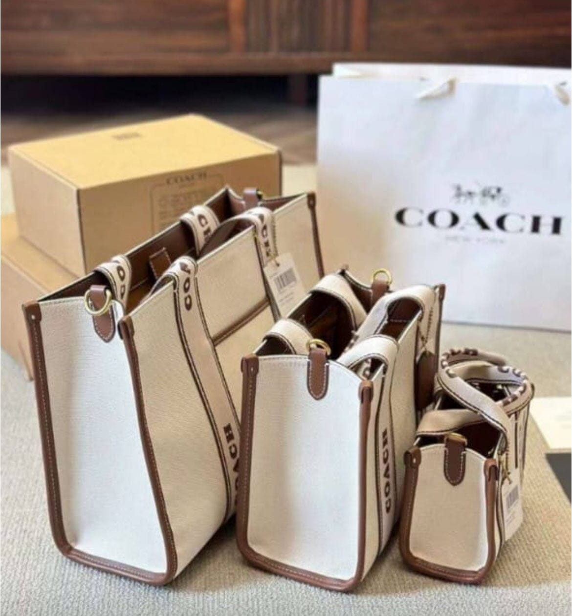 ϾΟΆϾΗ Medium Tote Bag Bags Hippochi