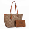 ϾΟΆϾΗ Tote In Signature Canvas Bags Hippochi