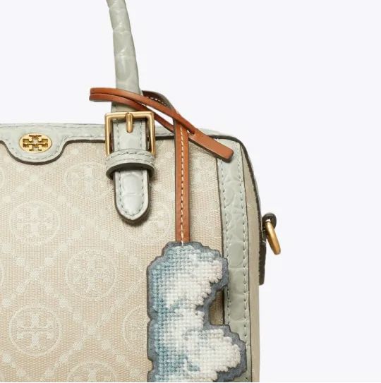 ŤŌŖŶ ƁŪŔČĤ Monogram medium Bags hippochi