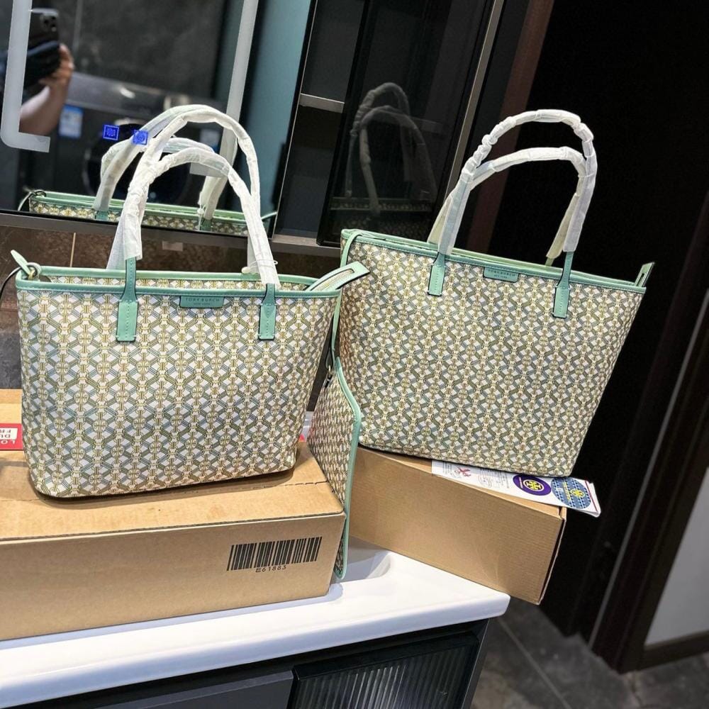 ŤŌŖŶ ƁŪŔČĤ SMALL EVER-READY ZIP TOTE Bags hippochi