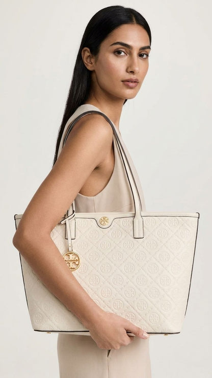 ŤŌŖŶ ƁŪŔČĤ T Monogram zip tote bag Bags hippochi